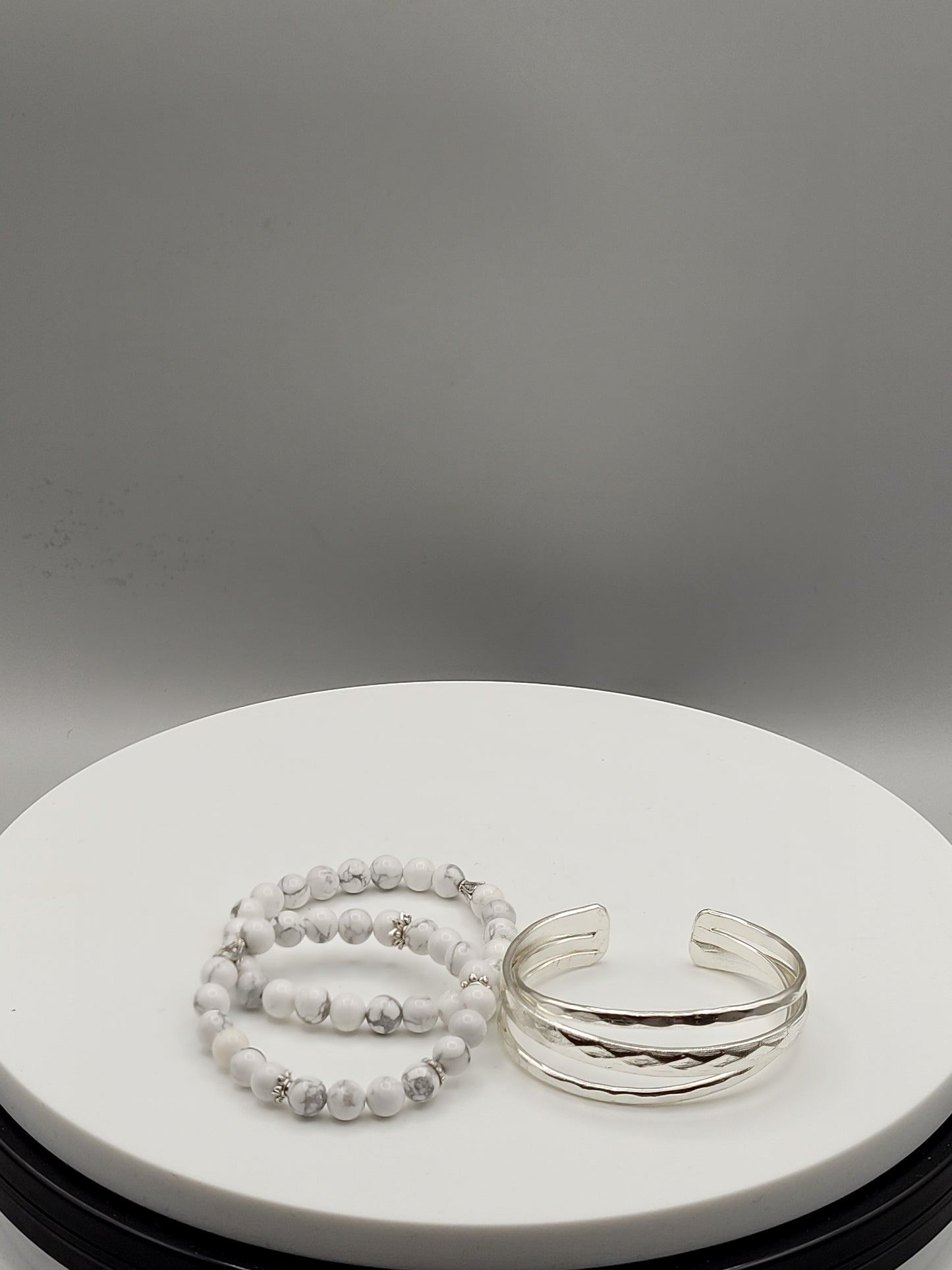 Howlite Stone Bead & Silver Twisted Bangle 3pcs.