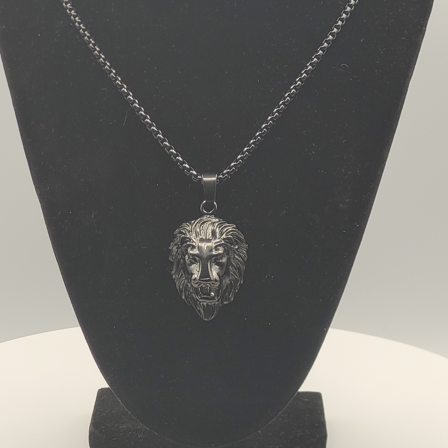 Titanium Steel Lion Head Chain